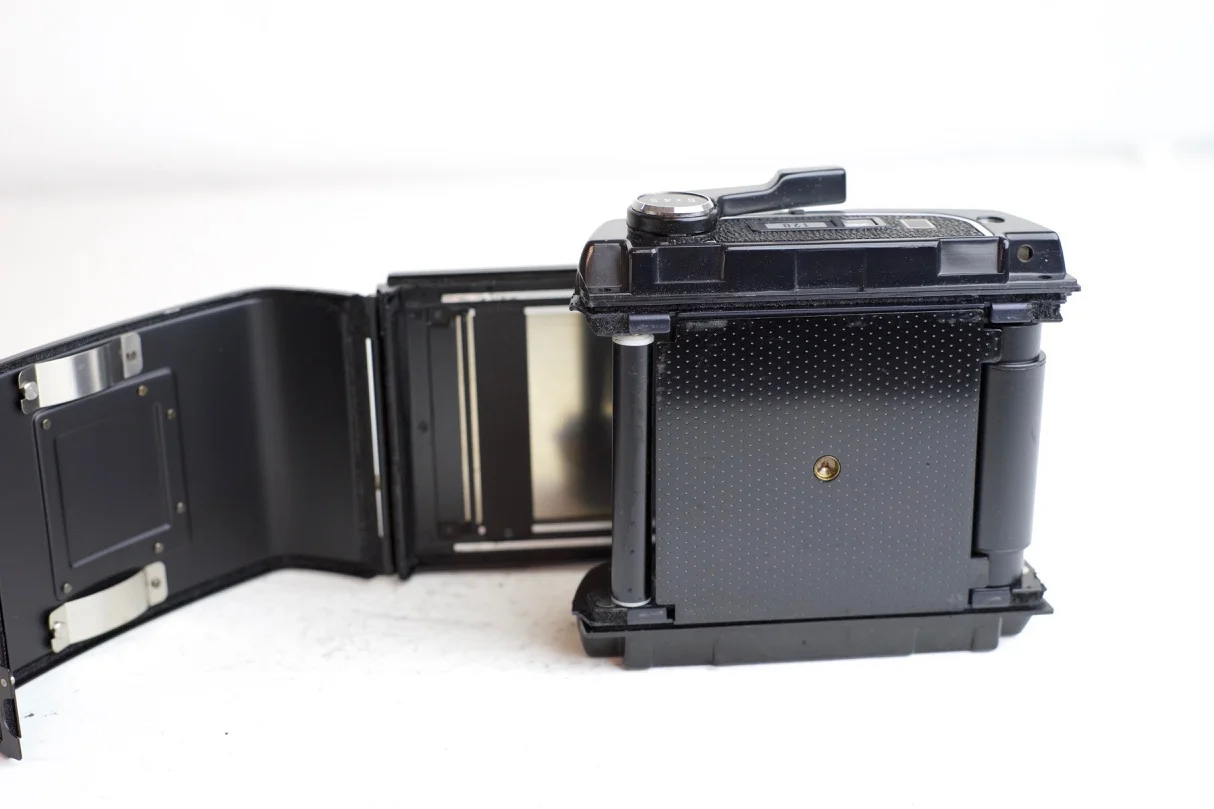 Mamiya RB67 Pro 6x4.5 Film Back for Mamiya Medium Format Mamiya RB67 Pro 6x4.5 Film Back for Mamiya Medium Format